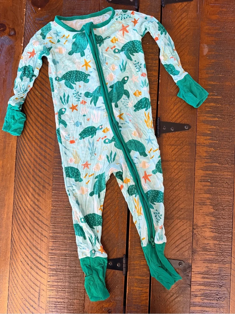 Little sleepies 6-12 month zippy lot
